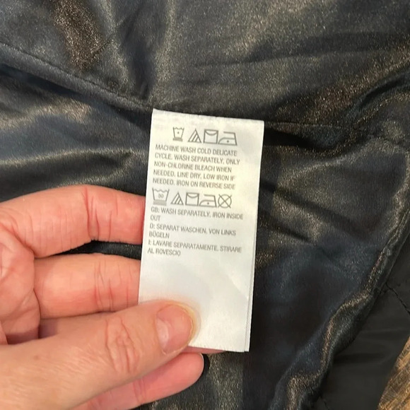 GIRL WITH CURVES Quilted Jacket with Gold/Pearl Buttons Puff sleeve Size XS - Picture 9 of 10